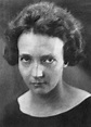 Irène Joliot-Curie (1897-1956) fue una física y química que estudió en ...