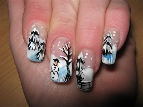 Winter nail art design usually is bright and spicy. Fun Winter Nail Art - Nail Art Design From CoolNailsArt