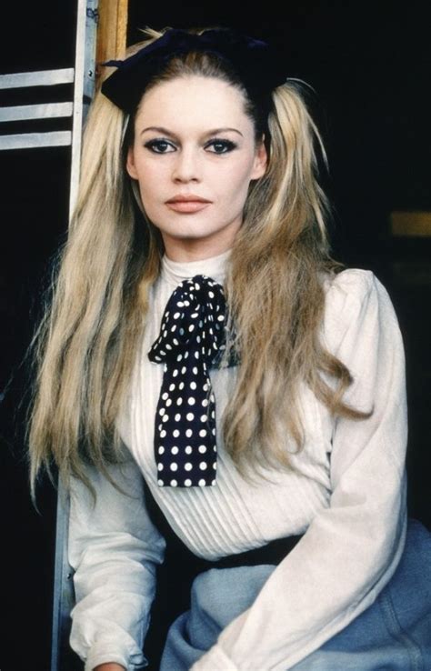 Brigitte Bardot 前髪ありヘア フランス女優 ブリジットバルドー