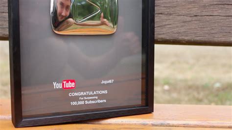 Notre TrophÉe Youtube 100 000 AbonnÉs Jolowers En Force 👊 Youtube