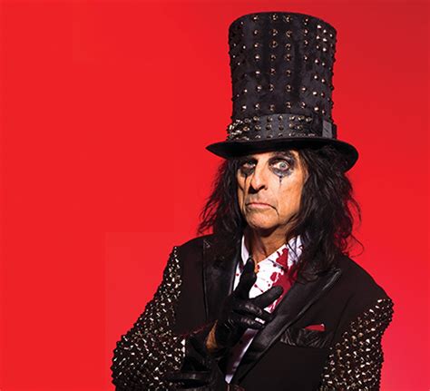 Alice Cooper Teams Up With Shock Rocker Marilyn Manson Music Lead