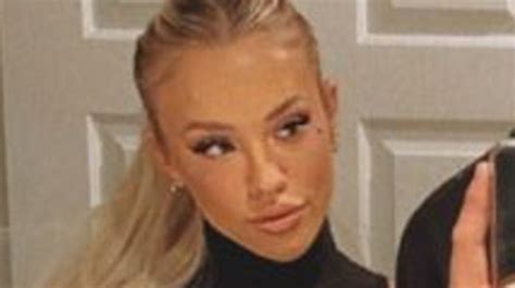 Tammy Hembrow Flashes Underboob At Gold Coast Party Photo The