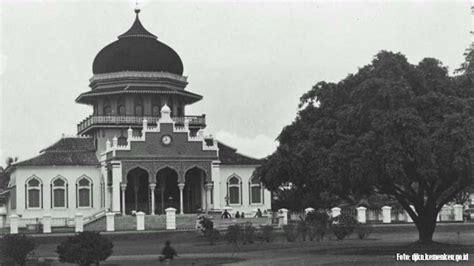 Menelusuri Sejarah Masjid Raya Baiturrahman Simbol Agung Perjuangan Aceh
