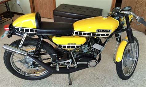 I thank all motorcycle fans who contributed t. 1972 Yamaha CS5e - 2 stroke - Electric Start / Cafe Racer ...