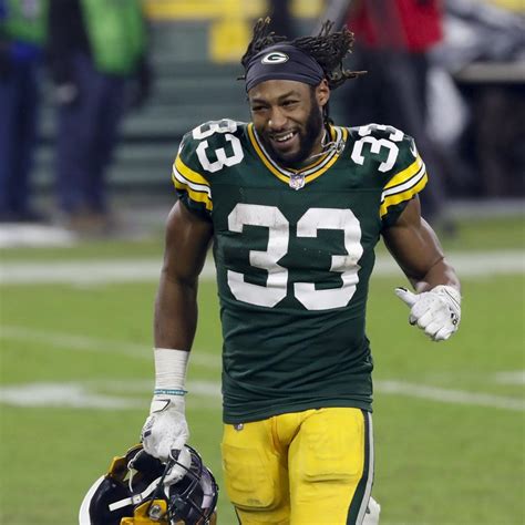 Aaron Jones Rumors Packers Rb Not Franchise Tagged Amid Contract Talks