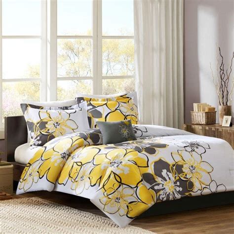 King size european embroidery yellow bedding sheet set 100% cotton comforter sets luxury hometextile. Pin by diana john on Edredones | Yellow bedding, Comforter ...
