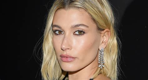 Hailey Bieber Reveals She Suffers From Perioral Dermatitis Extended Hailey Bieber Just