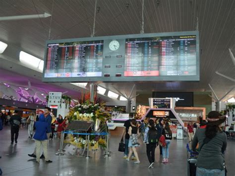 The terminal reminds me of adelaide airport. Malaysia giảm ô nhiễm tiếng ồn tại sân bay | VTV.VN