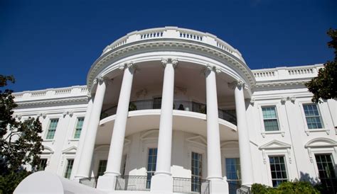 How many gallons of paint does it take to paint the white house? How Many Rooms Are in the White House? | Wonderopolis