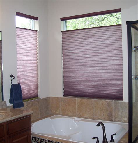 30 Window Coverings For Bathroom Decoomo