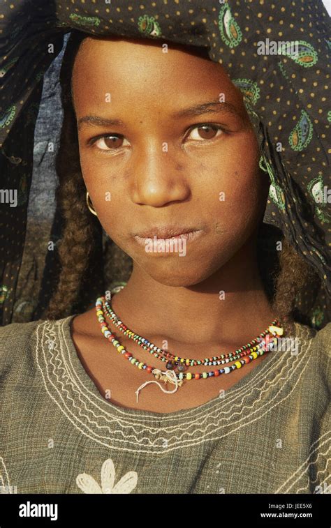 Africa Niger Girls Portrait Stock Photo Alamy