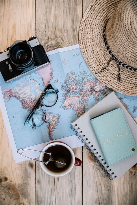 Best 25 Travel Flatlay Ideas On Pinterest Travel Aesthetic