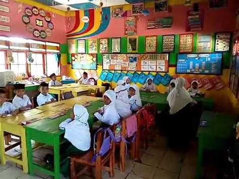 Jun 09, 2020 · di sini ada kumpulan latihan prediksi dan tryout contoh soal un matematika smp kelas 9 dan pembahasannya, bisa di download dalam pdf. Hiasan Dalam Kelas | Desainrumahid.com