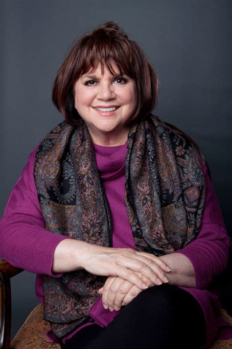 Linda Ronstadt Is A Mom Of 2 Meet The Blue Bayou Singers Adopted