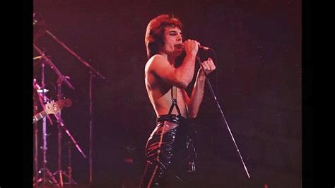 22 Keep Yourself Alive Queen Live In London 5131978 Youtube