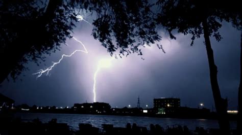 How To Take A Perfect Picture Of Thunder And Lightning