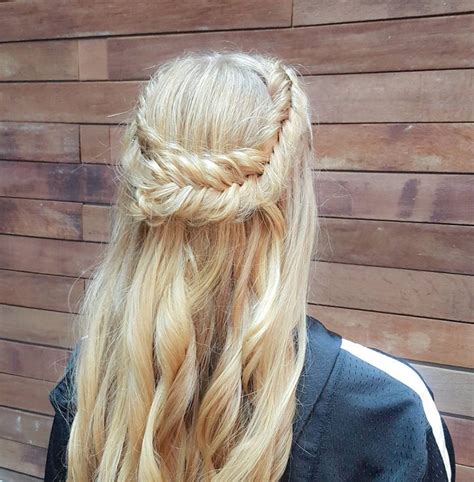 38 Ridiculously Cute Hairstyles For Long Hair Popular In