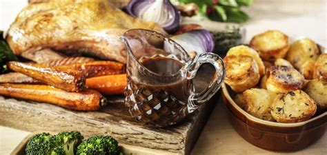 We Show You How To Make A Luxurious Rich Red Wine Gravy Perfect With