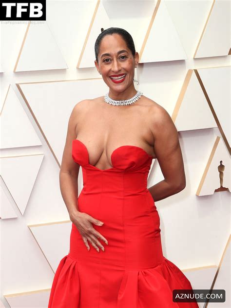 Tracee Ellis Ross Sexy Seen Showing Off Her Boobs At The Annual Academy Awards In Los Angeles