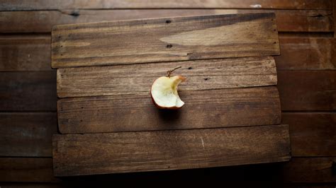 Apple Fruit Wood Wooden Surface Fruit Apples Hd Wallpaper