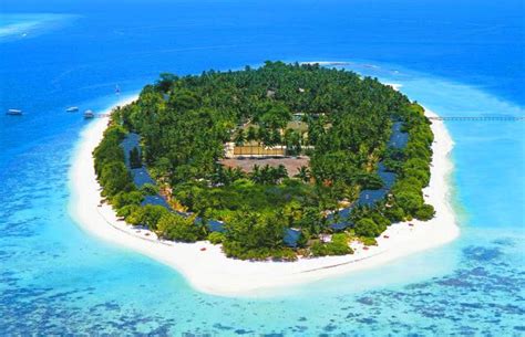 Maldives Royal Island Resort Spa Happytrip Island Resort Visit