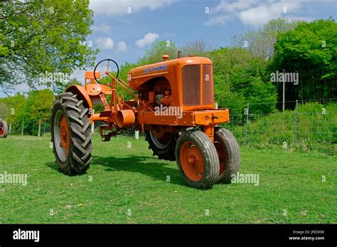 1942 Allis Chalmers Tractor Stock Photo Alamy
