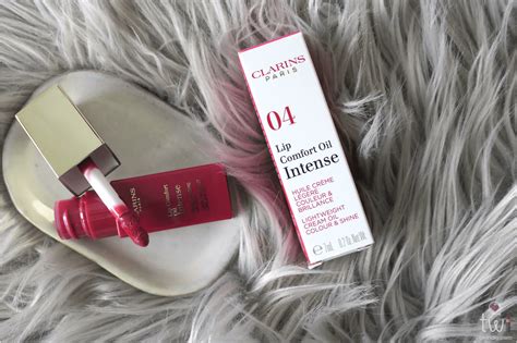 Clarins Intense Lip Comfort Oil Review Twindly Beauty Blog