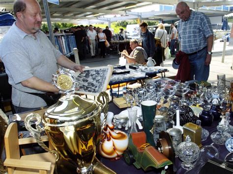 Häufig gestellte fragen zu trödelmarkt arkonaplatz. Antik- und Trödelmarkt Goerzallee - Berlin.de