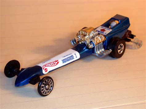 Hot Wheels 1971 Mongoose Rail Dragster Redline Collector
