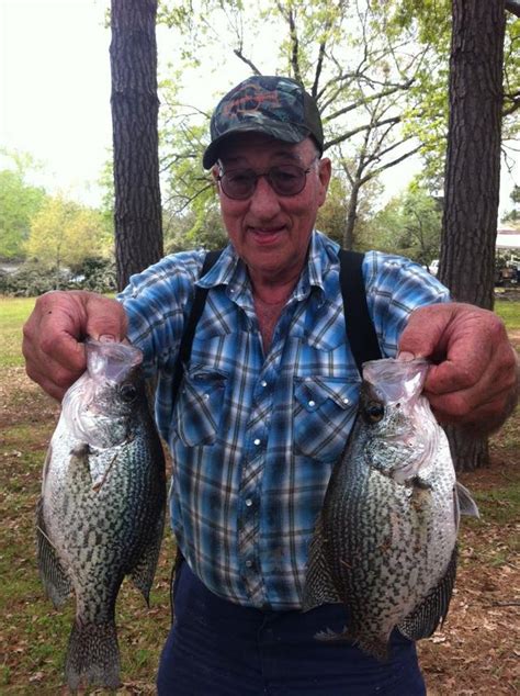 Enjoy the day relaxing by the lake, fishing on the peaceful chattahoochee river, or visit the antebellum mansions located in nearby eufaula, alabama and cuthbert. Best crappie lake in SW Ga.