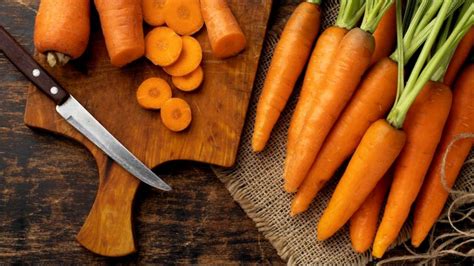 Carrot Side Effects जरूरत से ज्यादा गाजर खाने से हो सकते हैं