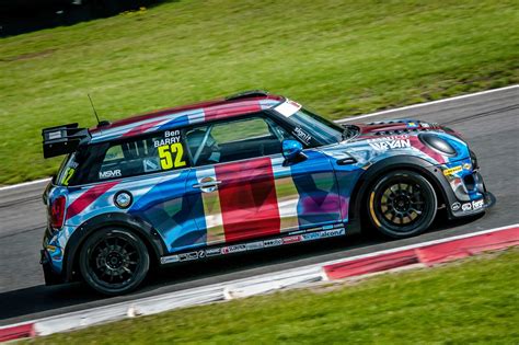 Minis On Maximum Attack How It Feels To Race In The Mini Jcw