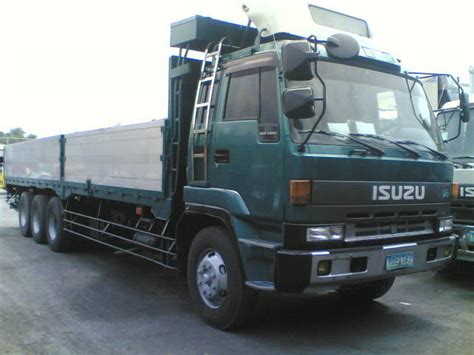 Japan Surplus Trucks Good Condition For Sale From Cavite