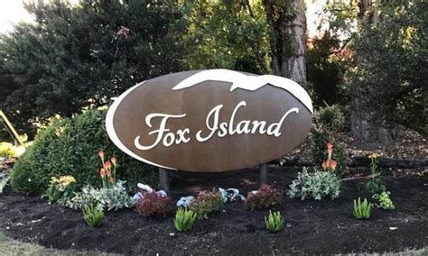 About Fox Island Ficra