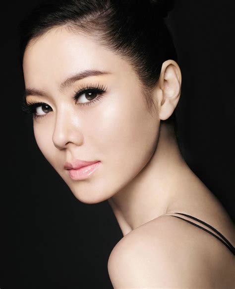 Famous Mixed Actors And Actresses Son Ye Jin Korean Actors And