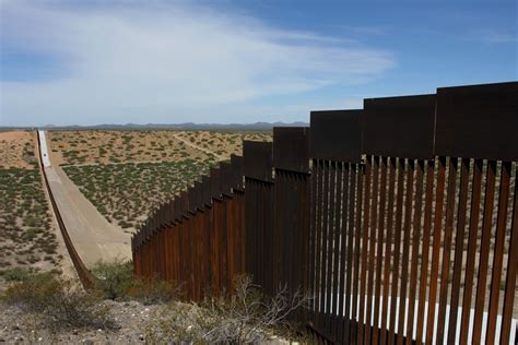 Smugglers Cut Holes In Trumps Us10 Billion Wall With Us100 Tools
