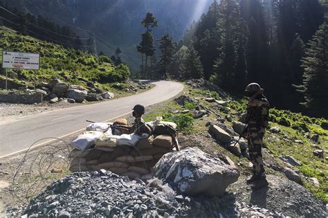Violent clashes broke out between chinese and indian soldiers on their himalayan border three days ago, indian media has reported. How India Can Resolve Border Dispute with China | NewsClick