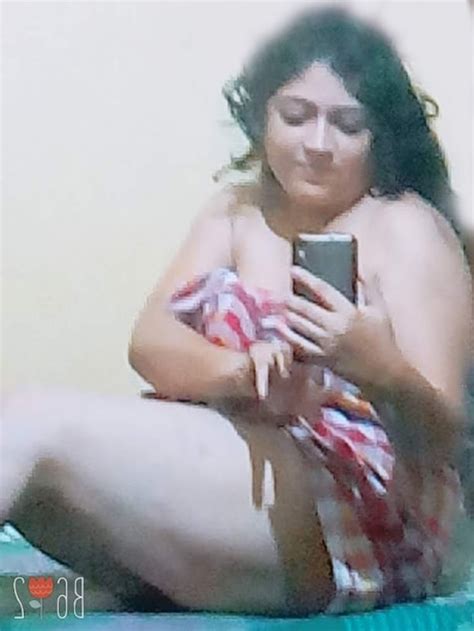 indian wife showing her big tits 38 pics xhamster