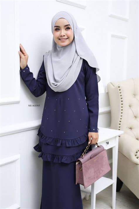 All the pieces are limited and specially designed for you. BAJU KURUNG MODEN SEDONDON RAYA 2019 FELORA DARK BLUE 1 ...