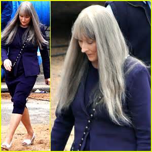 Meryl Streep Wears Long Gray Wig For The Giver Meryl Streep Just Jared Celebrity News And