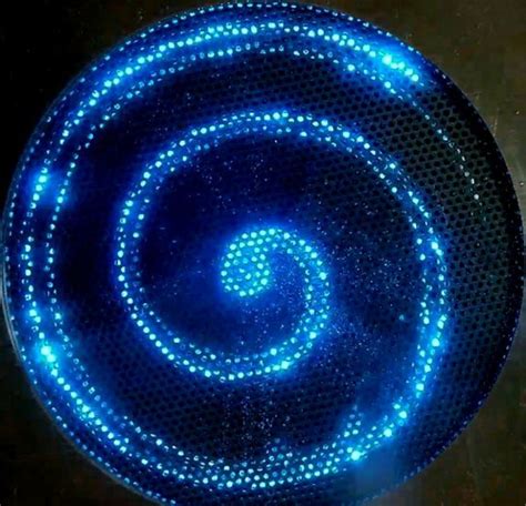 Researchers Observe Inwardly Rotating Spirals In A Nonoscillatory Medium