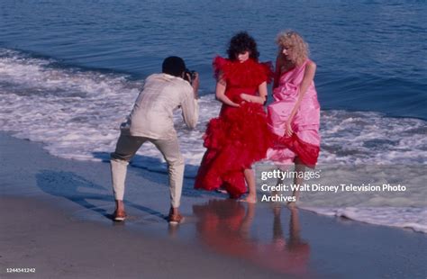 Alexandra Paul Daryl Hannah Appearing In The Abc Tv Movie Paper News Photo Getty Images