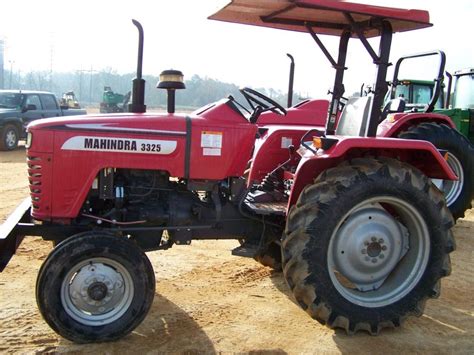 Mahindra 3325 Farm Tractor