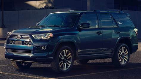 2022 Toyota 4runner Buyers Guide Reviews Specs Comparisons