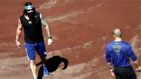 Brian Wilson Working Out Like A Maniac At Dodger Stadium Today 10 5 13