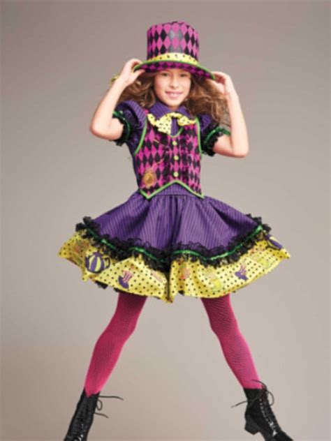 Sep 20, 2019 · the mad hatter's signature costume is a tail or frock coat, checked waistcoat, trousers, and a large top hat (with a white 10/6' label tucked inside the band which is wrapped around the hat). Mad hather | Mad hatter girl, Girl costumes, Mad hatter costume kids