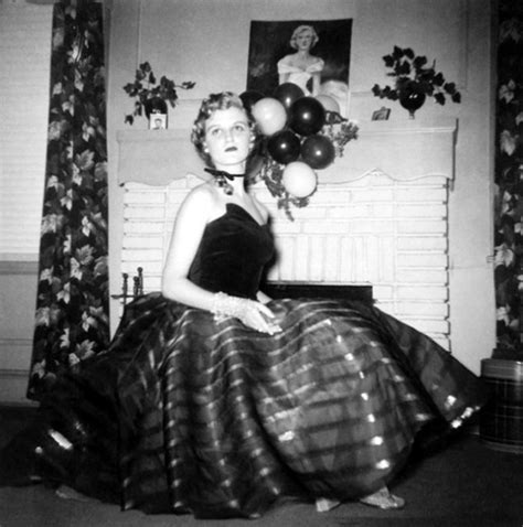 Vintage Fashion 1950s Teenage Girls With Their Doo Wop Dresses