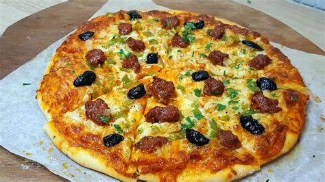 Pizza à Litaliennemoelleuses Et Croustillantesune Recette à Tester