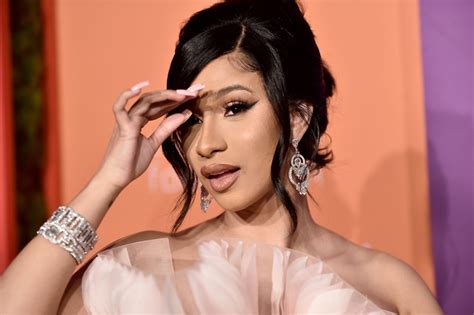 Cardi B Vogue Interview Marks First Female Rapper On Their Us Cover