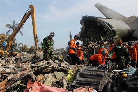 Rescue Teams Recover 135 Bodies From Indonesia Plane Crash Site Daily